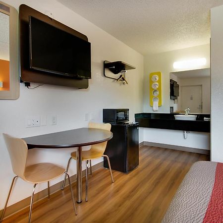 Motel 6-Salina, Ks Ngoại thất bức ảnh