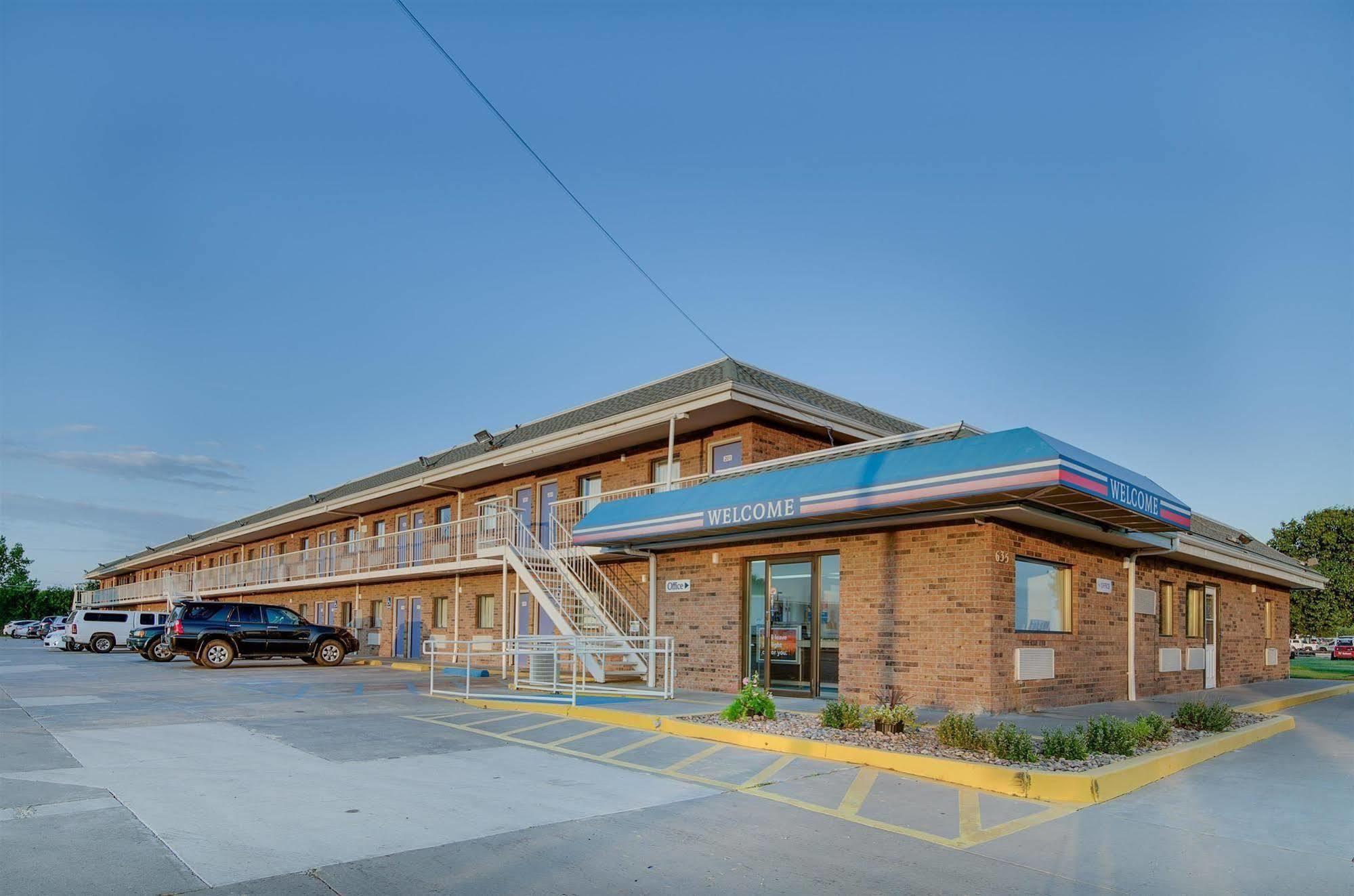 Motel 6-Salina, Ks Ngoại thất bức ảnh