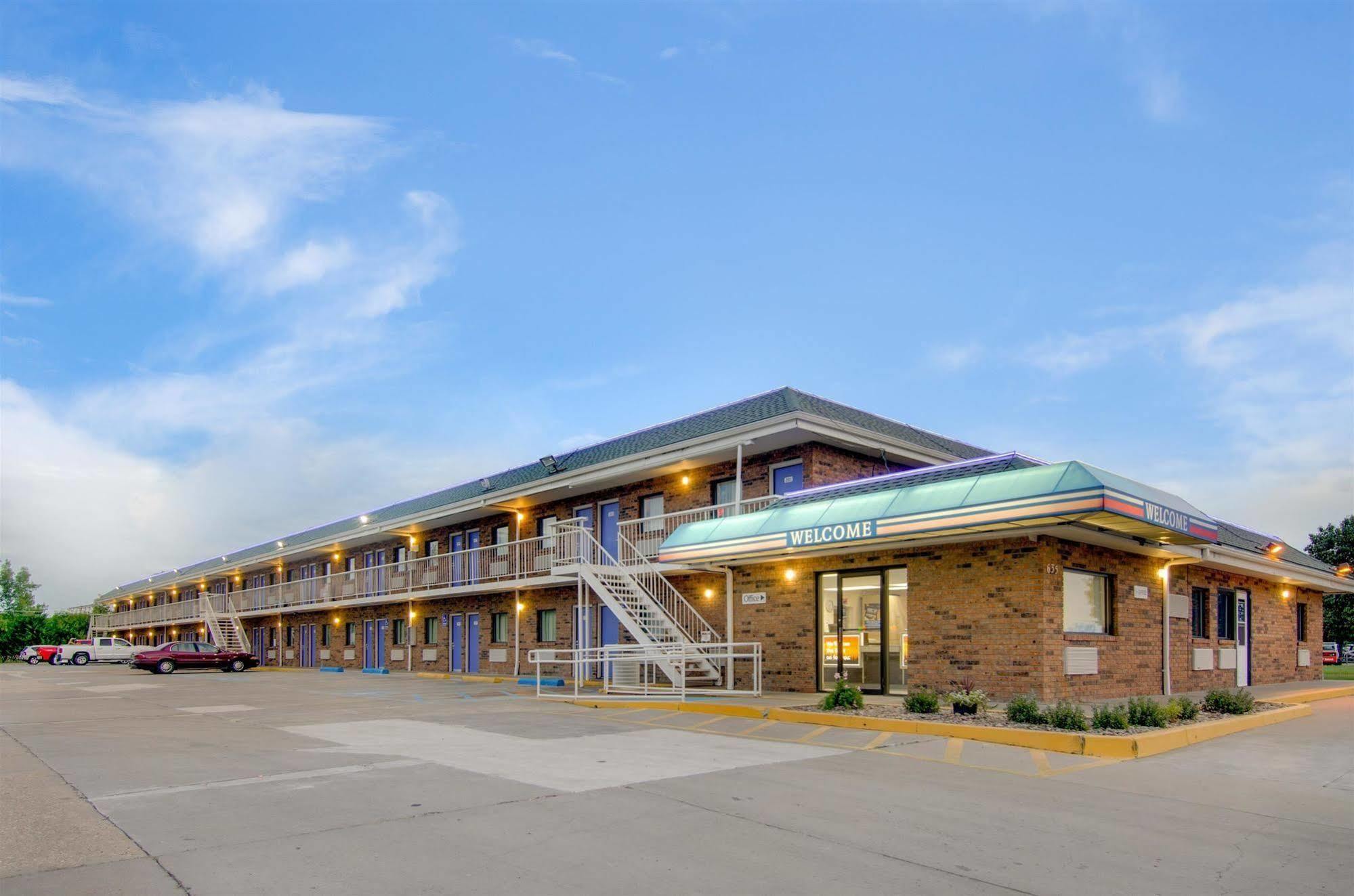 Motel 6-Salina, Ks Ngoại thất bức ảnh
