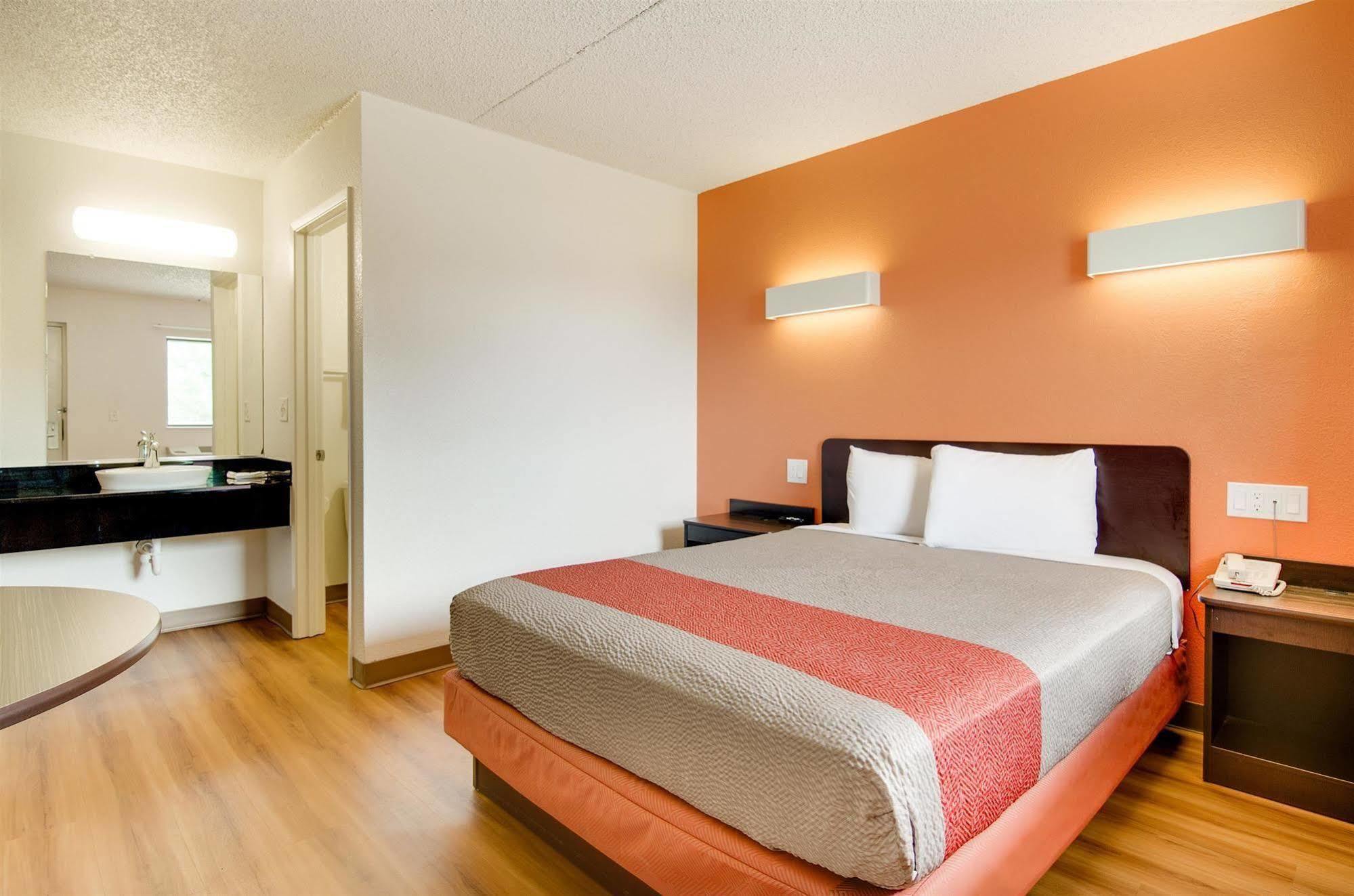 Motel 6-Salina, Ks Ngoại thất bức ảnh