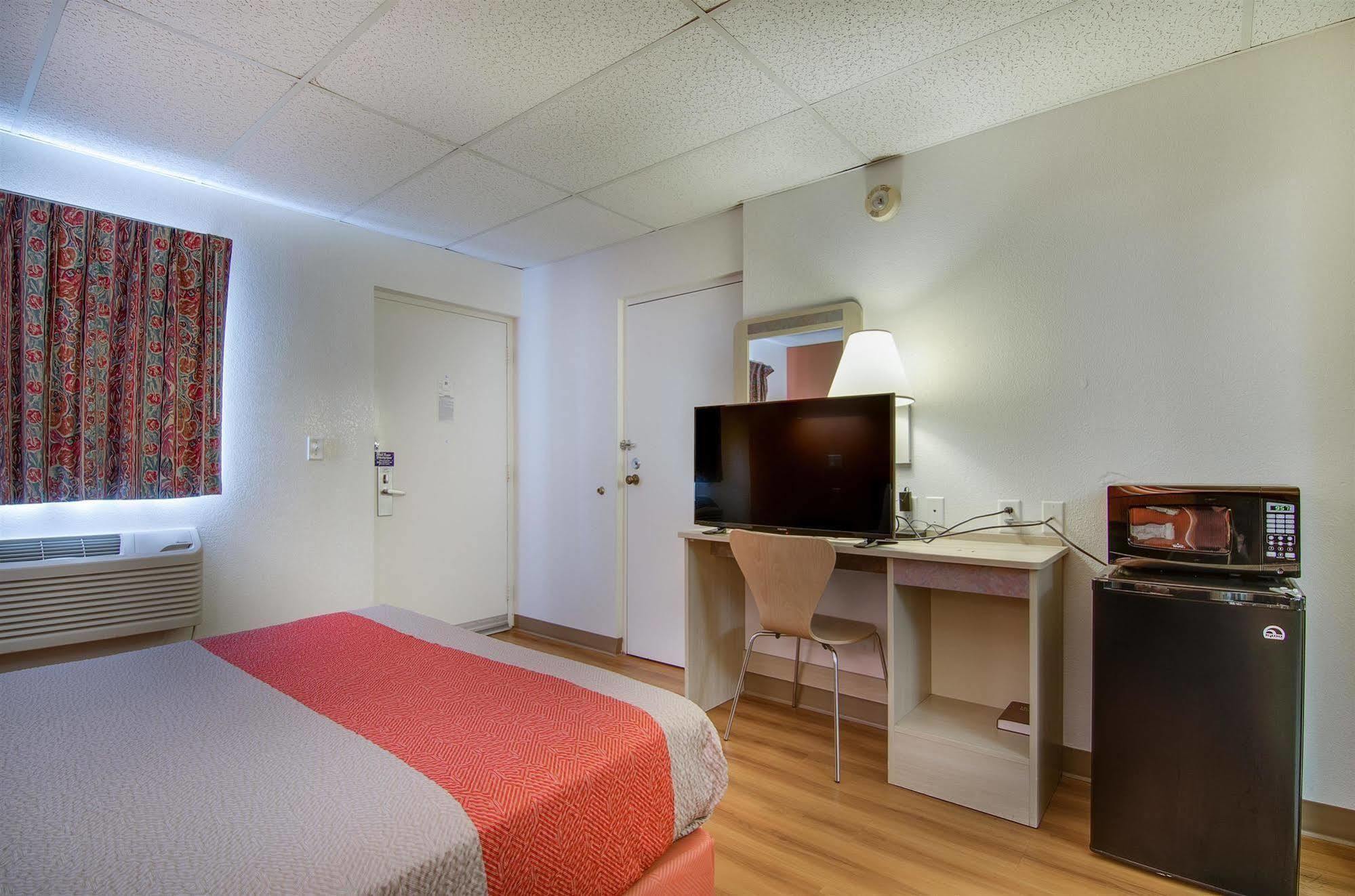 Motel 6-Salina, Ks Ngoại thất bức ảnh