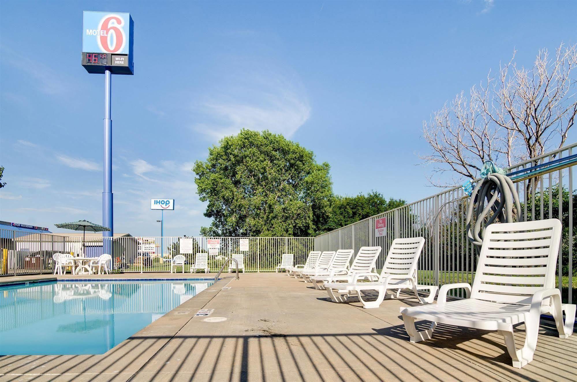 Motel 6-Salina, Ks Ngoại thất bức ảnh