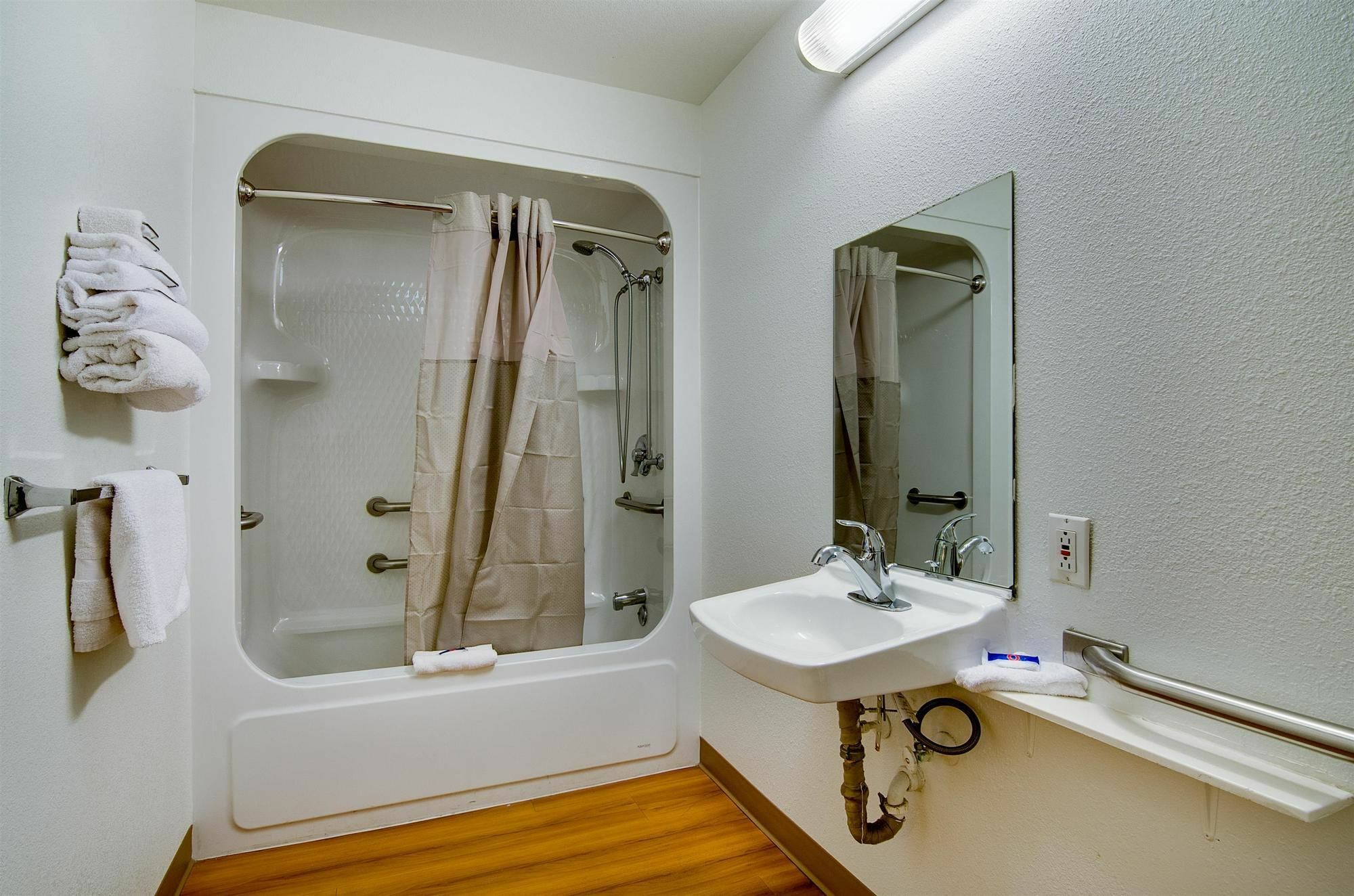 Motel 6-Salina, Ks Ngoại thất bức ảnh